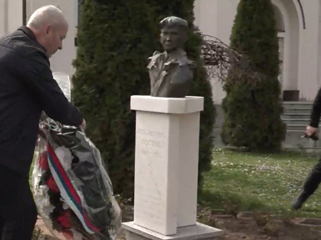 Сјећање на најмлађег одликованог борца ВРС - Споменко показао како се воли отаџбина (ВИДЕО)