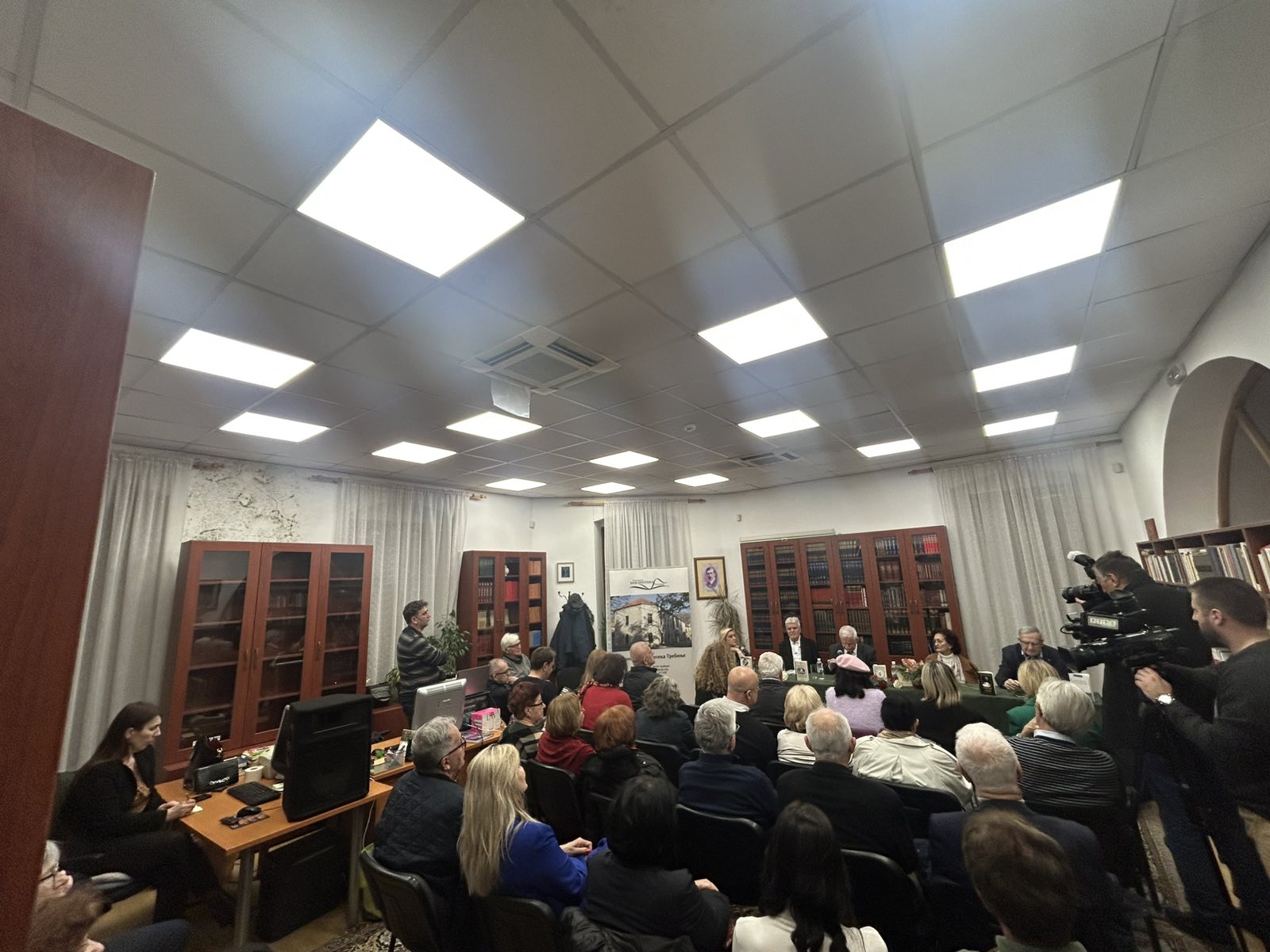 Требиње: Књижевно вече "Небеске капије"