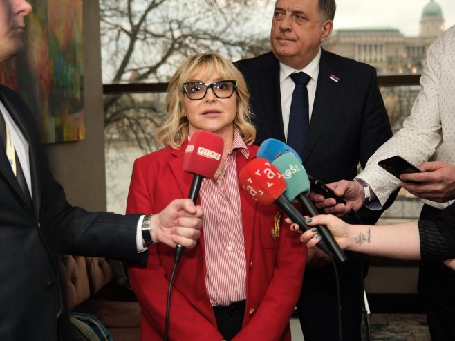 Тришић Бабић: Државе и народи који се одрекну суверенитета немају чим допринијети напретку