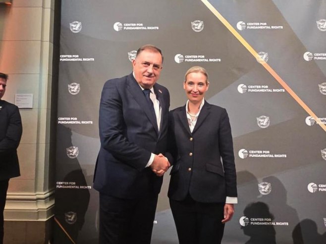 Додик разговарао са Алис Вајдл