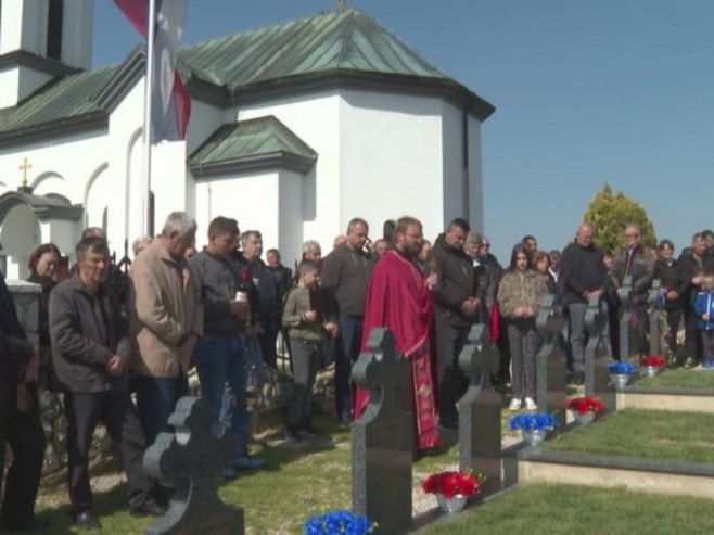 Парастос у Добоју - Фото: РТРС