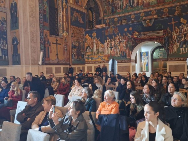 Предавање у требињском Саборном храму (Фото: РТРС)