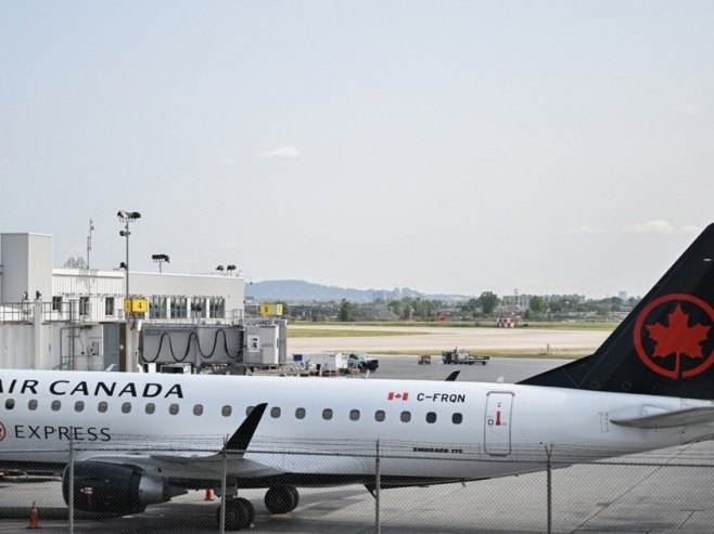 Судар авиона и возила на писти, четири особе повријеђене (ФОТО/ВИДЕО)