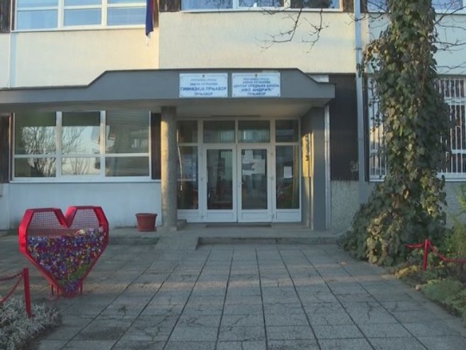 Гимназија у Прњавору обиљежава 65 година постојања и рада (ВИДЕО)
