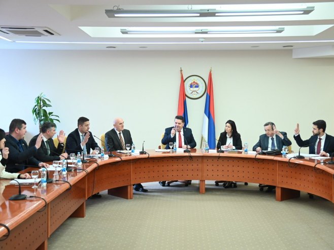 Одбор за уставна питања утврдио четири одговора Уставном суду Српске