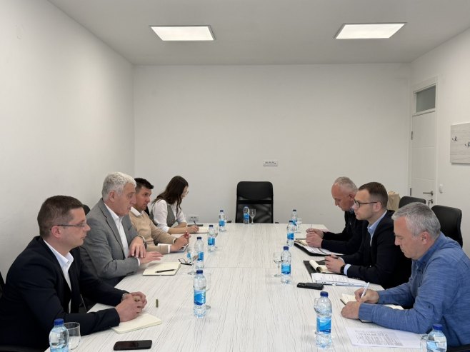 Наставак инвестиција у електромрежу на подручју Братунца и Сребренице