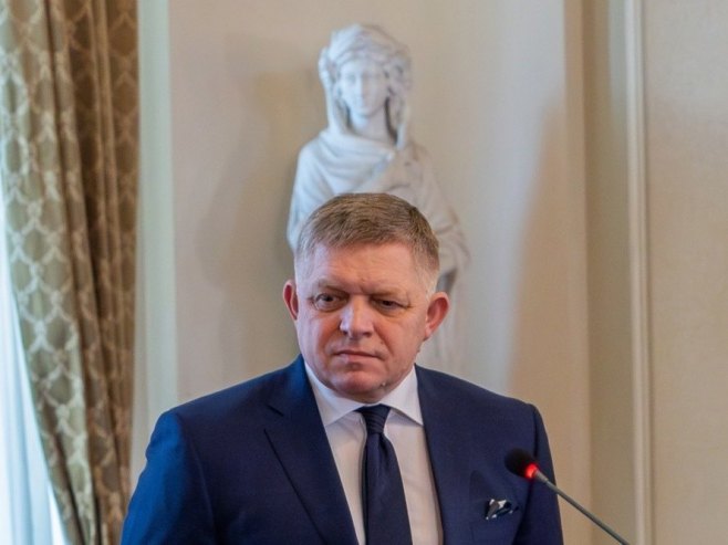 Фицо: Не потцјењујте популарност Путина у Русији