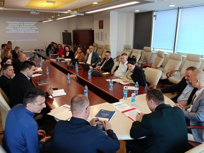 Округли сто у Пореској управи - Фото: Уступљена фотографија