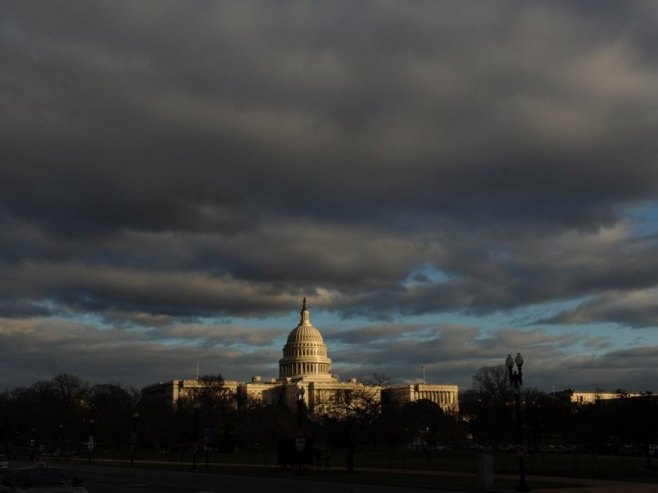 Капитол Хил (фото: EPA/MICHAEL REYNOLDS - илустрација) - 