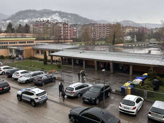Бањалука: Дојава о бомби у основној школи