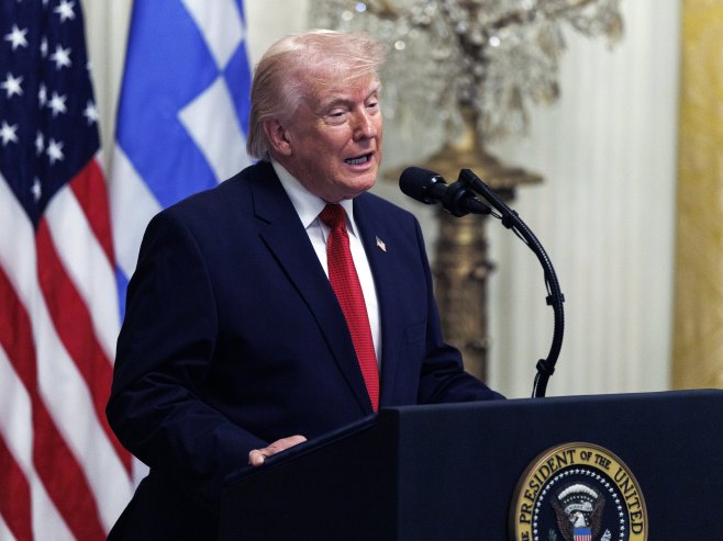 Трамп: Рат против Ирана неће трајати још дуго, Ормуз ће се отворити чим САД оду