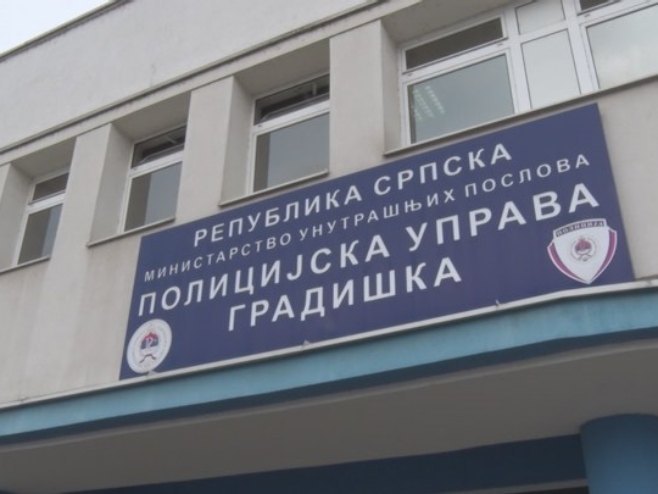 Пожар на путничком аутомобилу у Градишци