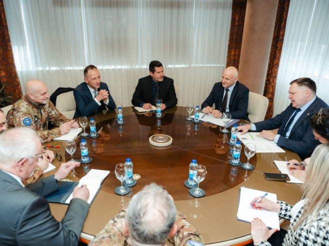 Будимир са командантом ЕУФОР-а - Фото: Уступљена фотографија