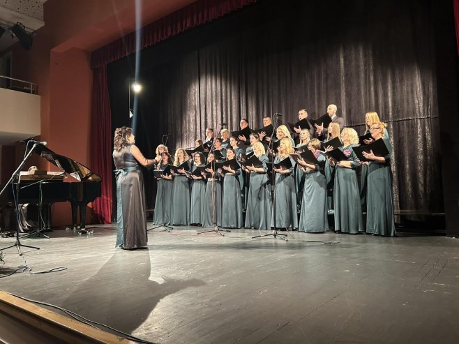 Хор "Трибуниа" одржао концерт у част преминуле чланице Гордане Ковачине