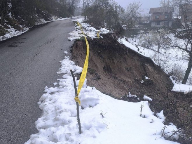 Активирало се клизиште на Снагову, водостаји под контролом