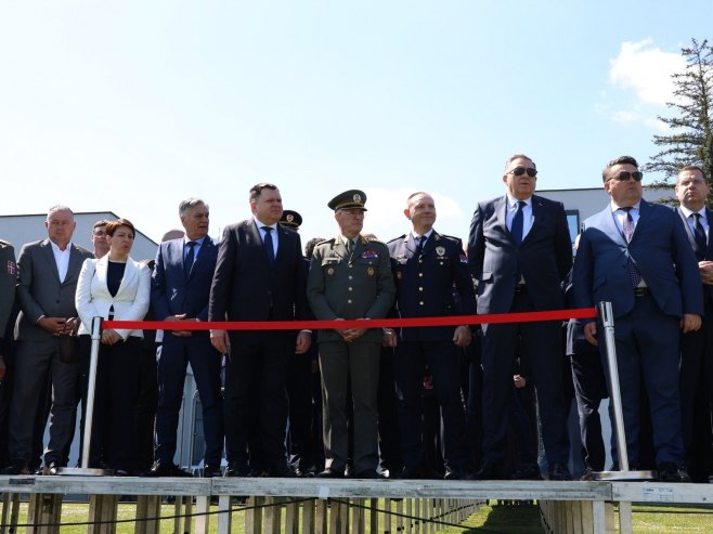 Показна вјежба САЈ-а, Жандармерије и Управе за ваздухопловство у Бањалуци (ФОТО/ВИДЕО)