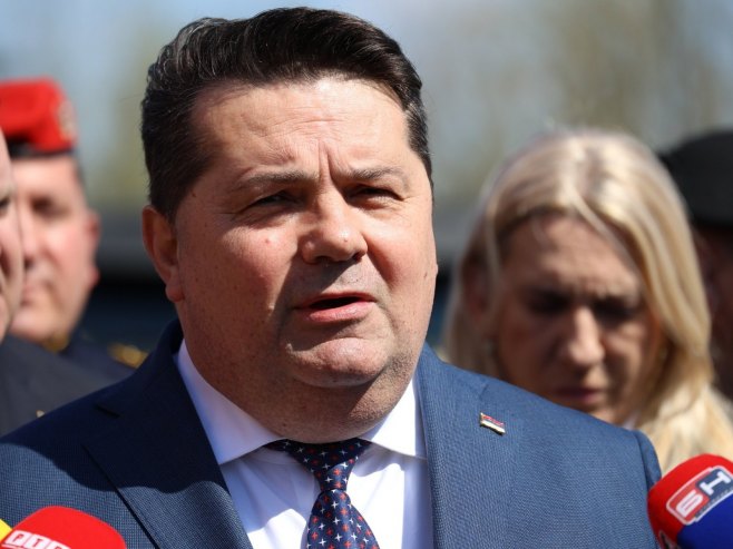 Стевандић: Апсолутна синергија у напретку опремања полиције (ВИДЕО)