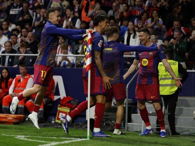 Барселона се мучила са играчем више против Атлетика