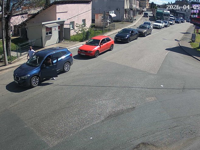 Дуге колоне возила на граничним прелазима