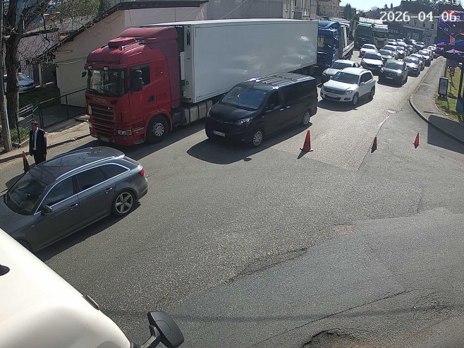 Огромне гужве код ГП Градишка