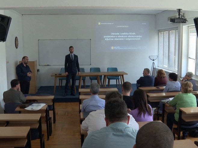 Предавање "Обрада и заштита личних података" - Фото: Уступљена фотографија