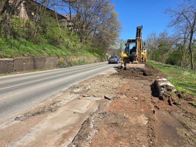 Реконструкција магистралног пута М19 (Фото: gradzvornik.org) Реконструкција магистралног пута М19 (Фото: gradzvornik.org) -