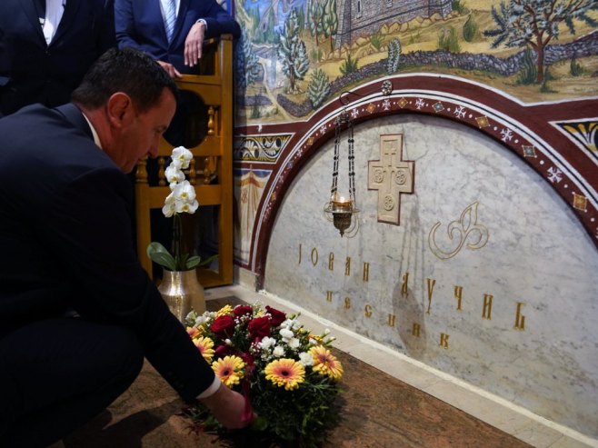 У Херцеговачкој Грачаници служен помен Дучићу