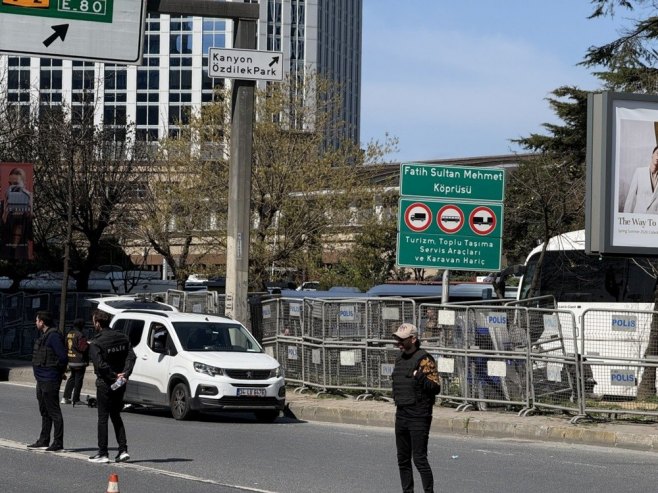 Приведено 10 људи након напада у Истанбулу