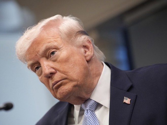 Трамп: Контрола Ормуског мореуза да буде заједнички подухват са Ираном, преговори почињу у петак