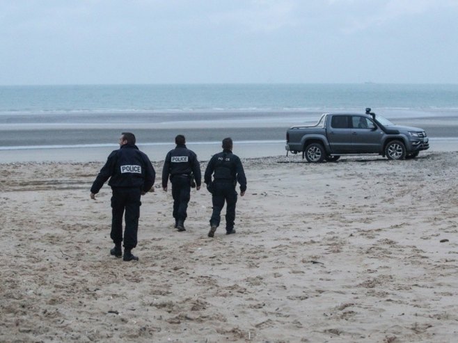 Потонуо такси брод у Ламаншу, погинуле четири особе