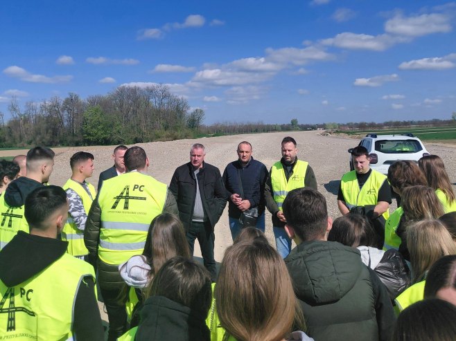 Ученици Средње стручне школе из Јање посјетили дионицу аутопута Бањалука-Београд