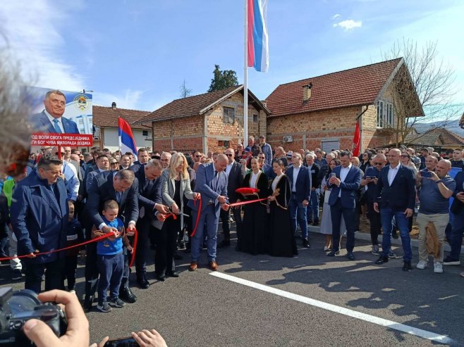 Отварање моста у Чесми Отварање моста у Чесми - Фото: РТРС