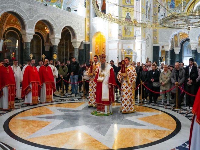 Патријарх Порфирије: Посветимо се Богу да бисмо достојно прославили Васкрс