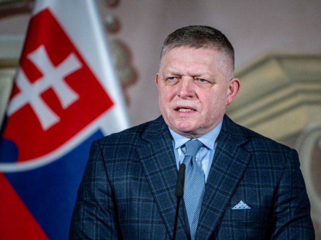 Фицо: Орбан - заговорник националних интереса Мађарске