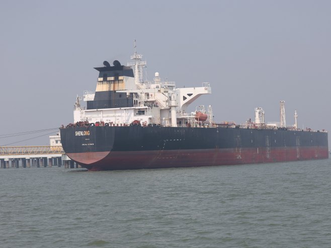 Три супертанкера са нафтом прошла кроз Ормуз упркос неуспјеху преговора