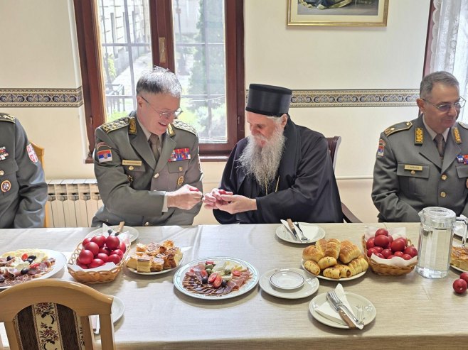 Мојсиловић на литургији у Саборној цркви у Београду