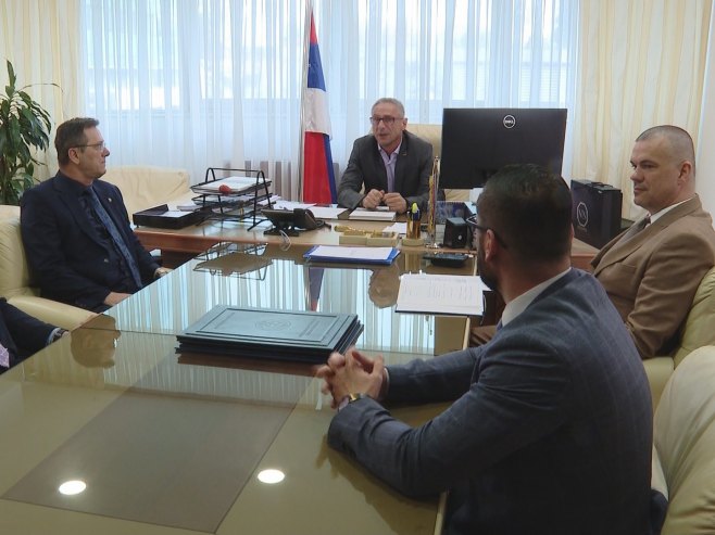 Састанак представника БОРС-а са министром Остојићем (Фото: РТРС)