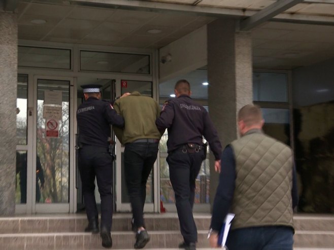 Лице које је пријетило бомбом спроведено у Окружно тужилаштво
