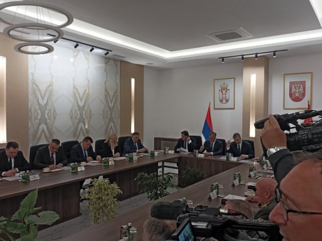 Руководство Републике Српске у Београду на састанку са Вучићем