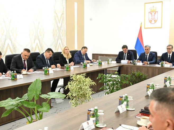 Руководство Републике Српске у Београду на састанку са Вучићем