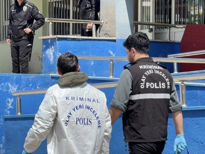 Четворо погинулих у пуцњави у средњој школи