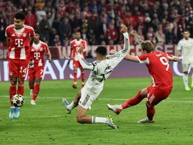 Бајерн - Реал (Фото: EPA/RONALD WITTEK) 