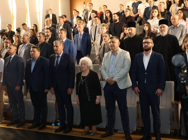 ZIPAPHOTO/Borislav Zdrinja 