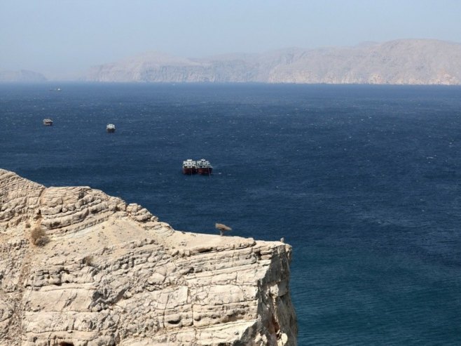 Иран поново уводи строгу контролу у Ормуском мореузу