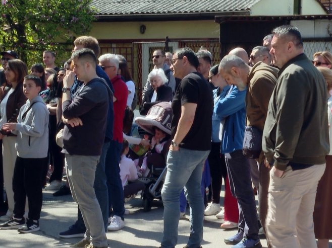 Протест у Лоркином насељу: Грађани против градње паркинг мјеста