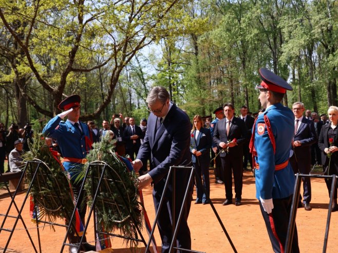 Вучић: Слободарски народи морају се супротставити покушајима ревизије историје