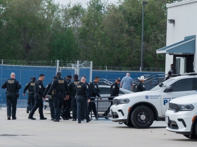 Најмање осам погинулих међу којима и дјеца у пуцњави у Луизијани (ВИДЕО)