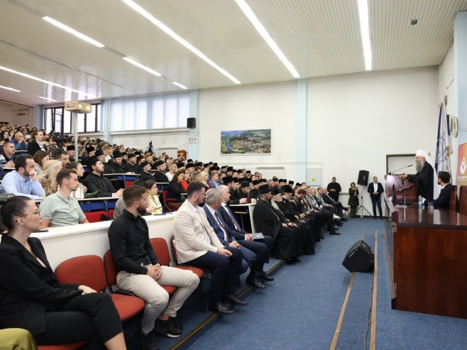 Патријарх Порфирије: Образовање српског народа носи печат Светог Саве