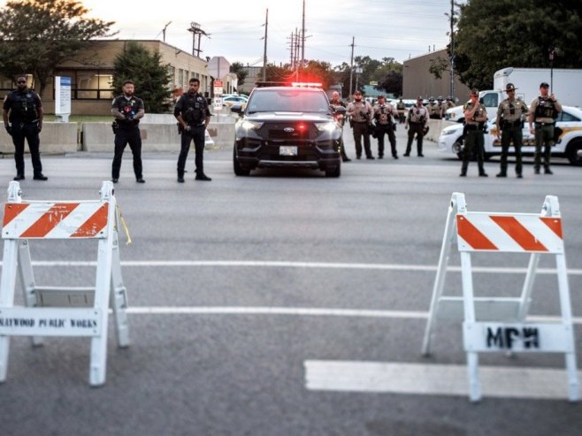 Снажна експлозија на нафтној бушотини у Тексасу, наложена хитна евакуација (ВИДЕО)