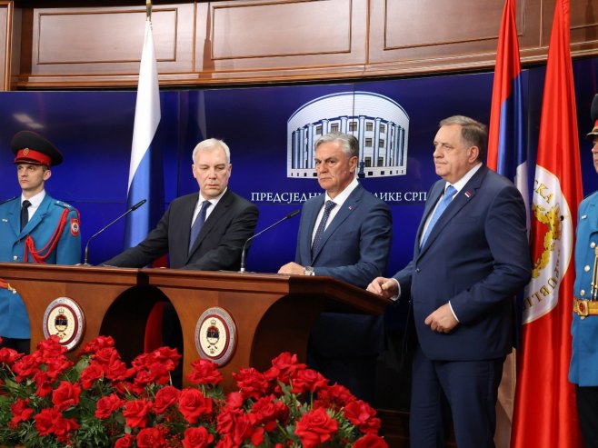 УЖИВО - Конференција за новинаре након састанка делегација Српске и Русије